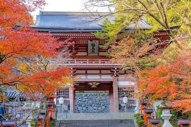 Reiki master opleiding - temple in Japan